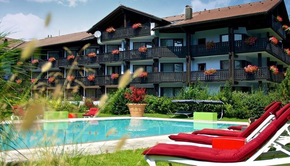 Alpin & Wellness Resort Hotel Ludwig Royal Оберштауфен Екстер'єр фото